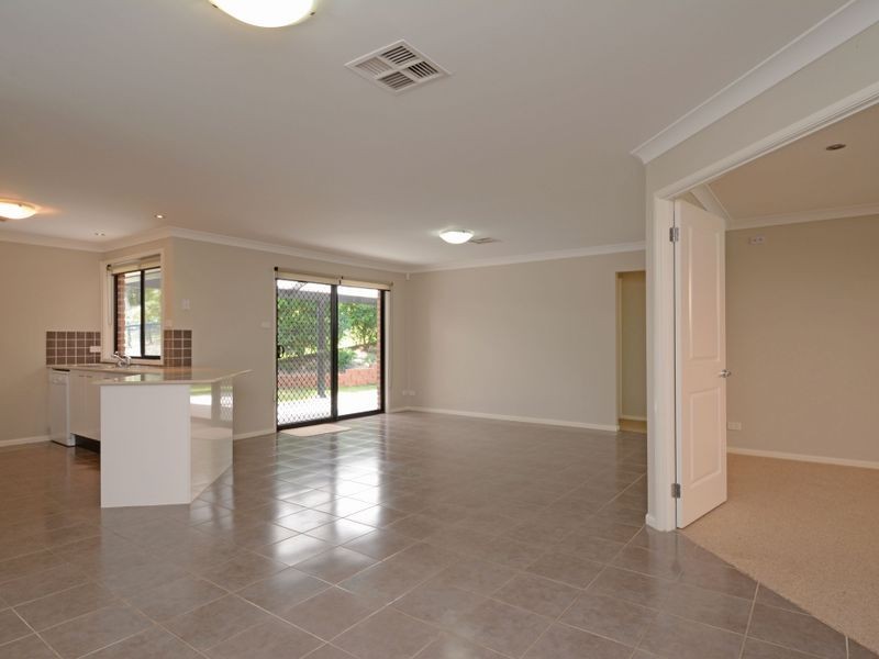 12 Evelyn Street, Floraville NSW 2280