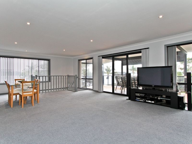 82 Marine Parade, Nords Wharf NSW 2281