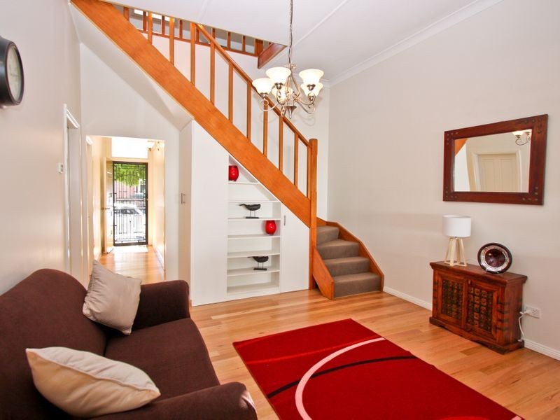 89 Cleary Street, Hamilton NSW 2303