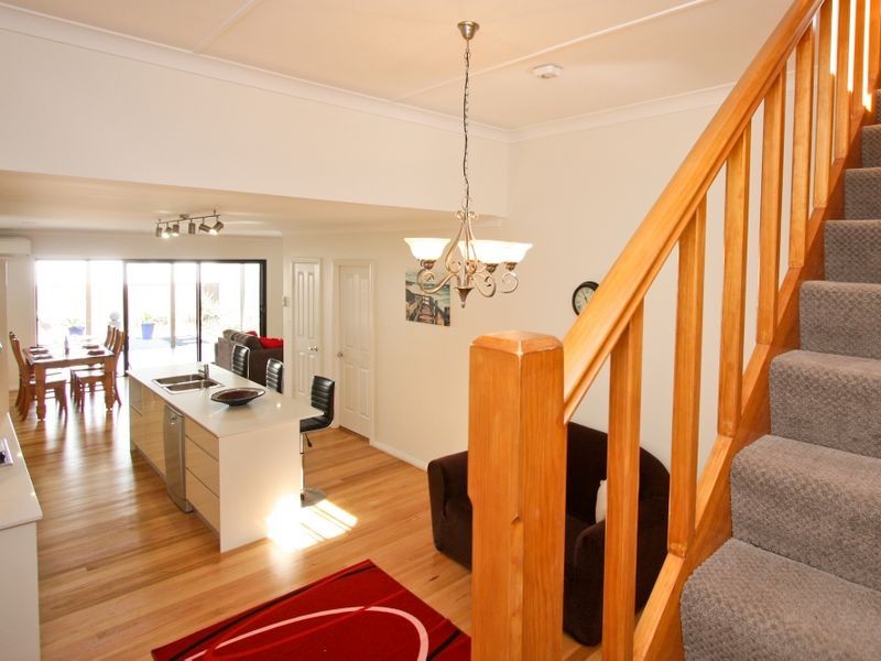 89 Cleary Street, Hamilton NSW 2303