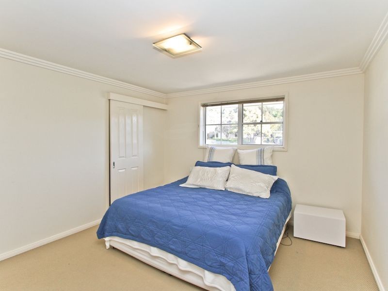 2 Jean Street, Belmont NSW 2280