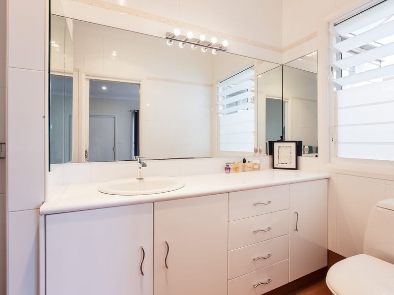 153 Andrew Road, Valentine NSW 2280