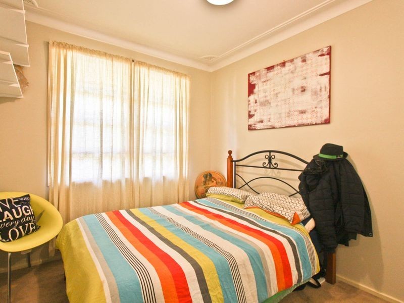 13 Werona Crescent, Valentine NSW 2280