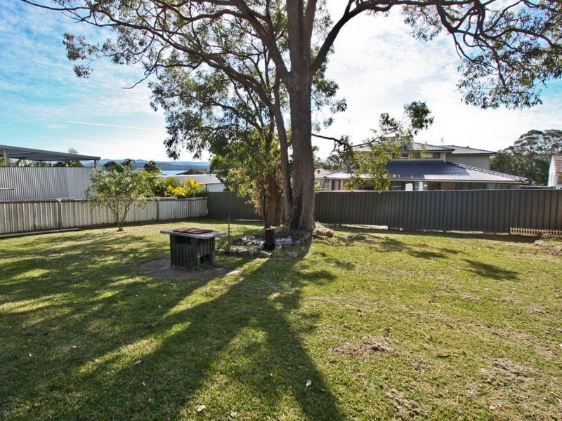 13 Werona Crescent, Valentine NSW 2280