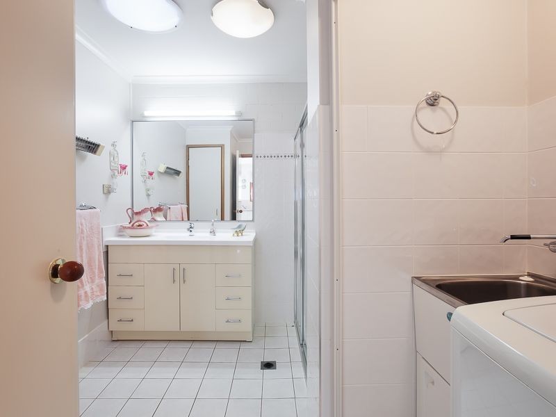 9/50 Allambee Place, Valentine NSW 2280