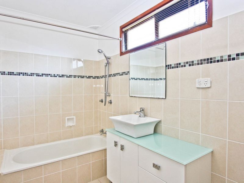 15 Ocean Street, Redhead NSW 2290