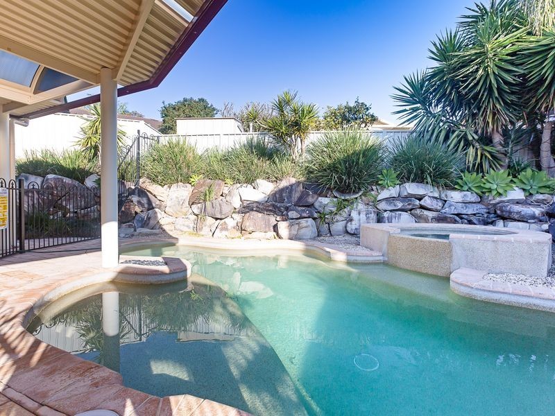 124 Regal Way, Valentine NSW 2280