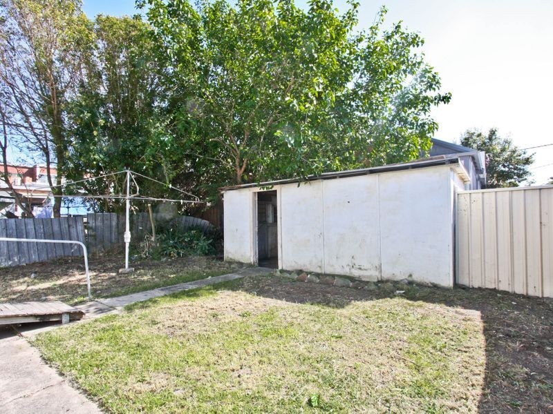 124 Denison Street, Hamilton NSW 2303