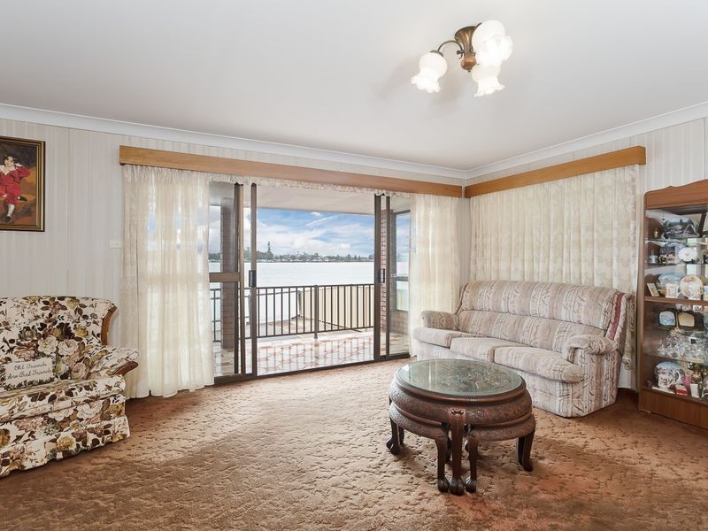 21 Village Bay Close, Marks Point NSW 2280