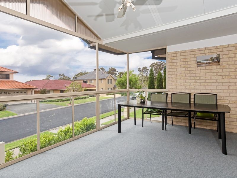 1 Laurina Cove, Valentine NSW 2280