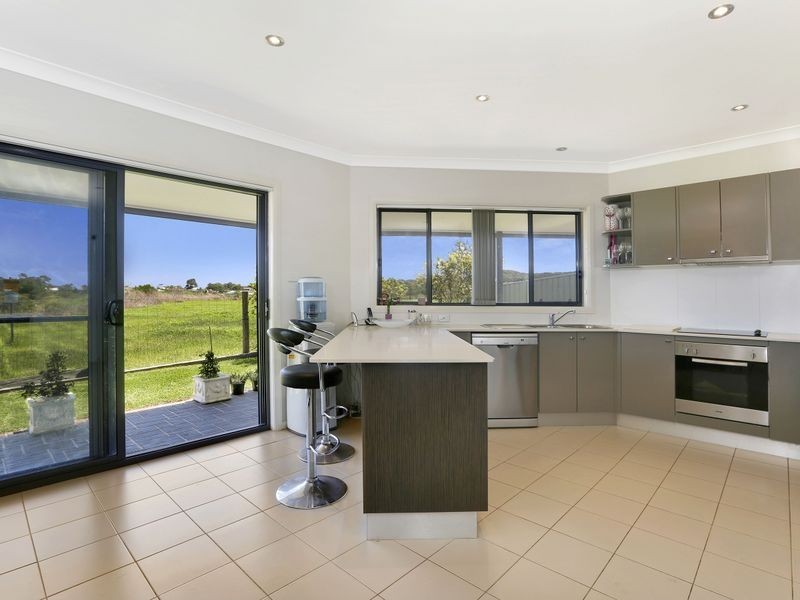 19 Siloam Drive, Belmont North NSW 2280