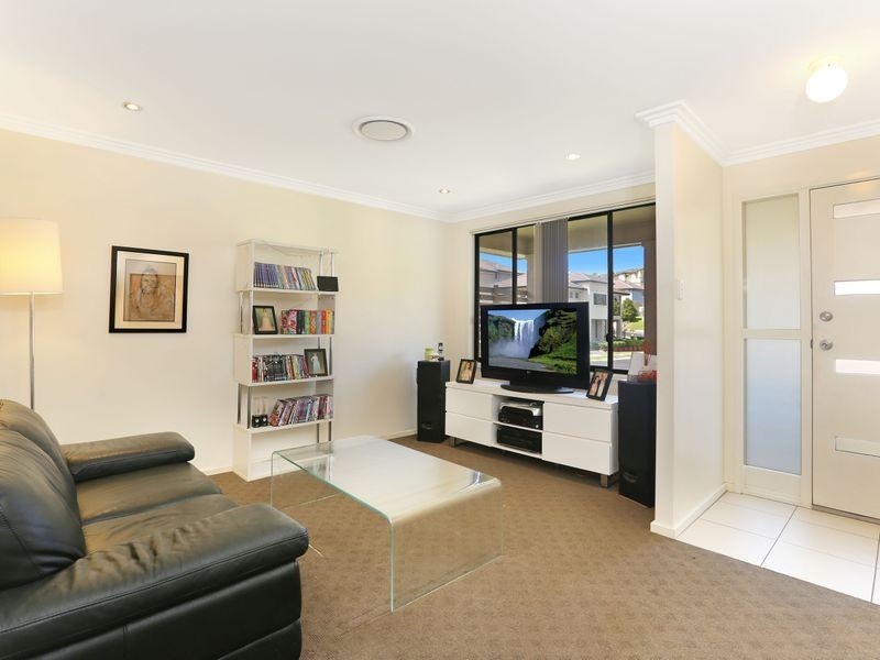 2 Plumeria Place, Valentine NSW 2280