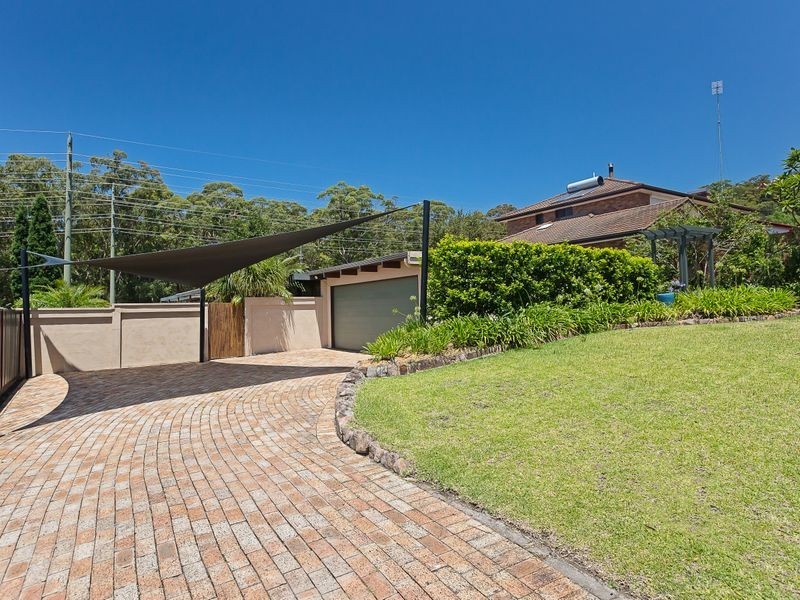25 Seaview Close, Eleebana NSW 2282