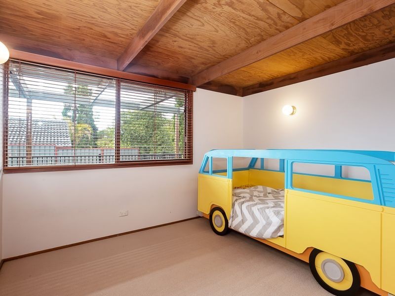 25 Seaview Close, Eleebana NSW 2282