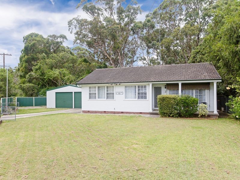 3 Croudace Bay Road, Belmont NSW 2280