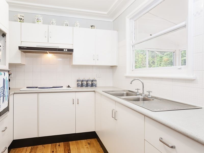 3 Croudace Bay Road, Belmont NSW 2280