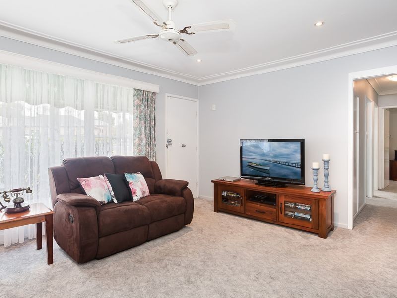 3 Croudace Bay Road, Belmont NSW 2280