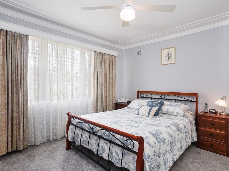 3 Croudace Bay Road, Belmont NSW 2280