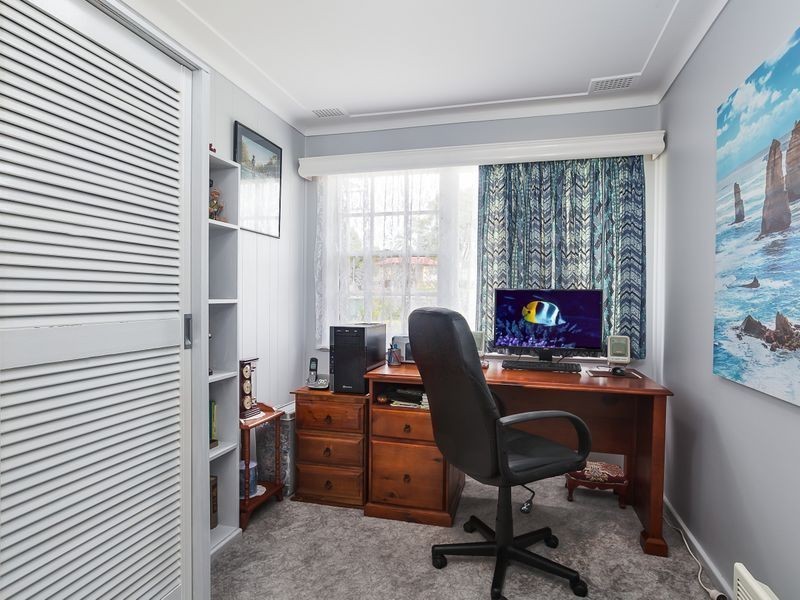 3 Croudace Bay Road, Belmont NSW 2280
