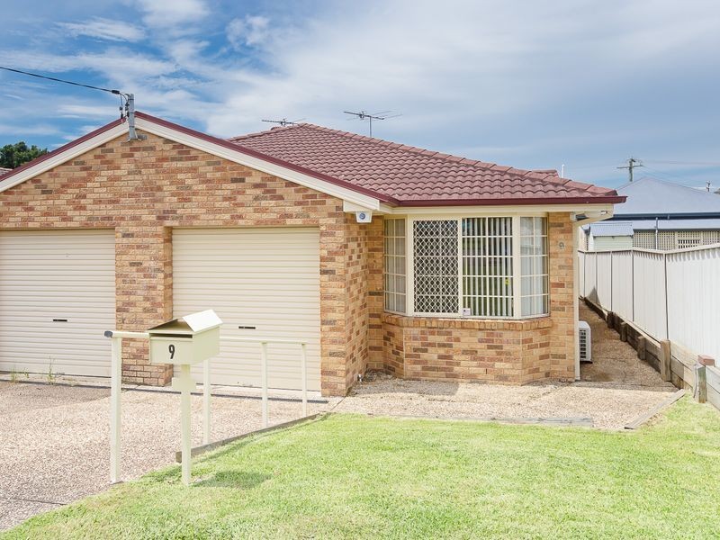 9 The Crescent, Jesmond NSW 2299