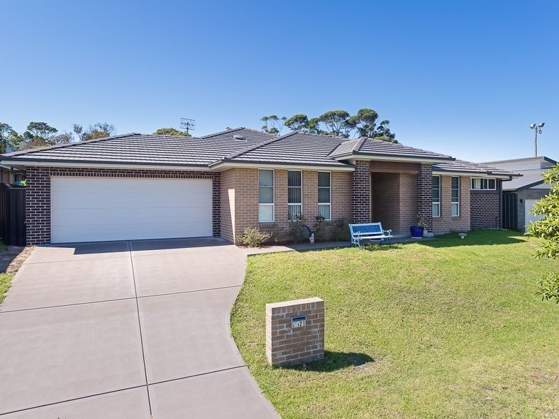 21 John Darling Avenue, Belmont North NSW 2280