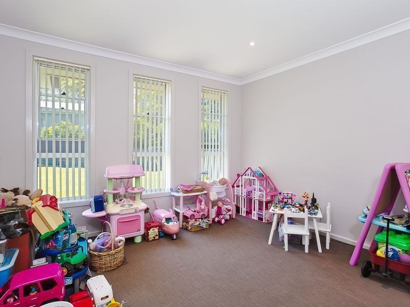 21 John Darling Avenue, Belmont North NSW 2280