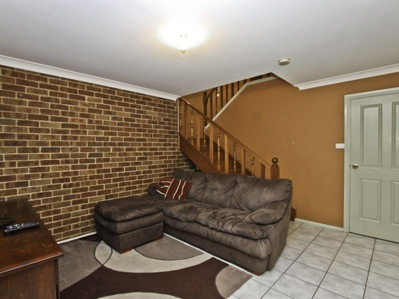 40 Cavalier Crescent, Valentine NSW 2280