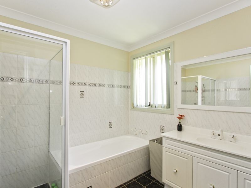 40 Cavalier Crescent, Valentine NSW 2280