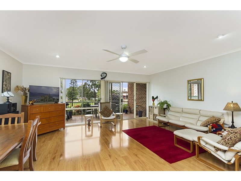2/44 Allambee Place, Valentine NSW 2280