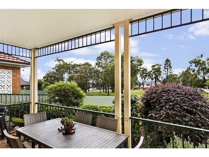 2/44 Allambee Place, Valentine NSW 2280