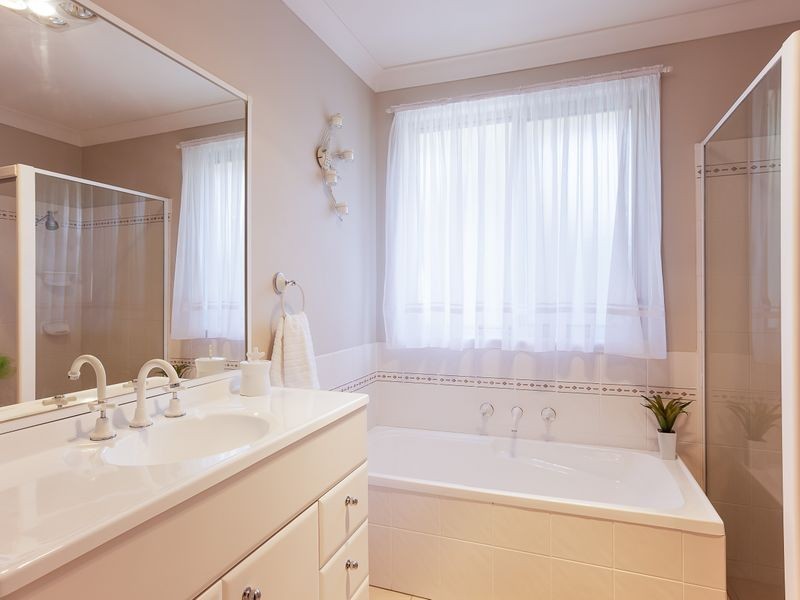 26 Nyanda Avenue, Floraville NSW 2280