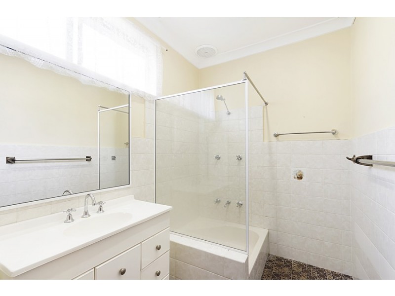 30 Andrew Road, Valentine NSW 2280