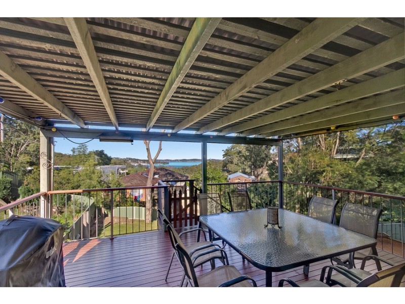 43 Croft Road, Eleebana NSW 2282