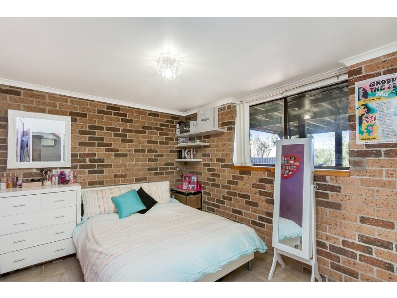 43 Croft Road, Eleebana NSW 2282