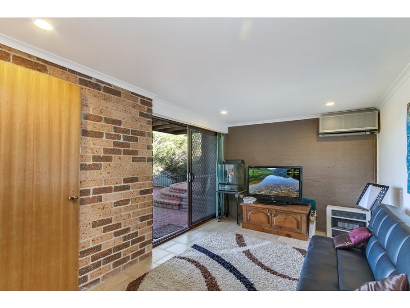 43 Croft Road, Eleebana NSW 2282