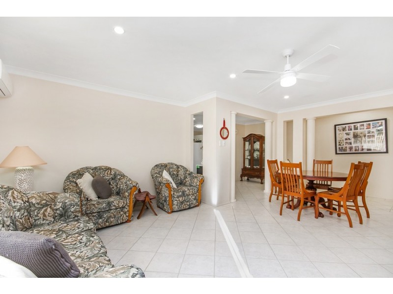 27 Seafarer Close, Belmont NSW 2280