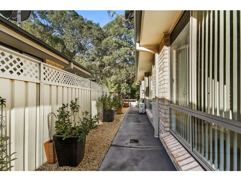 27 Seafarer Close, Belmont NSW 2280