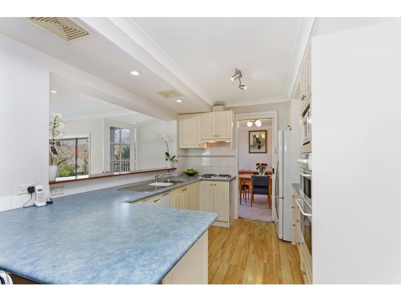 42 Regal Way, Valentine NSW 2280