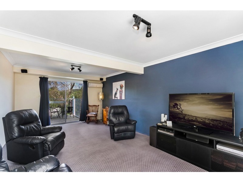 42 Regal Way, Valentine NSW 2280