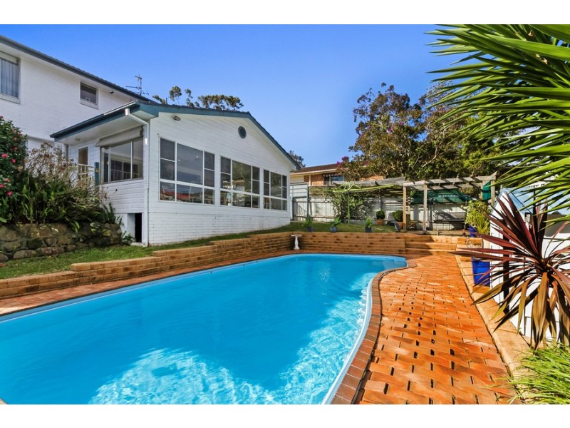 42 Regal Way, Valentine NSW 2280