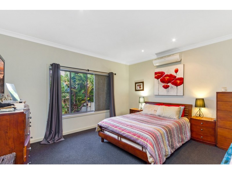 25 Pebble Beach Court, Belmont NSW 2280