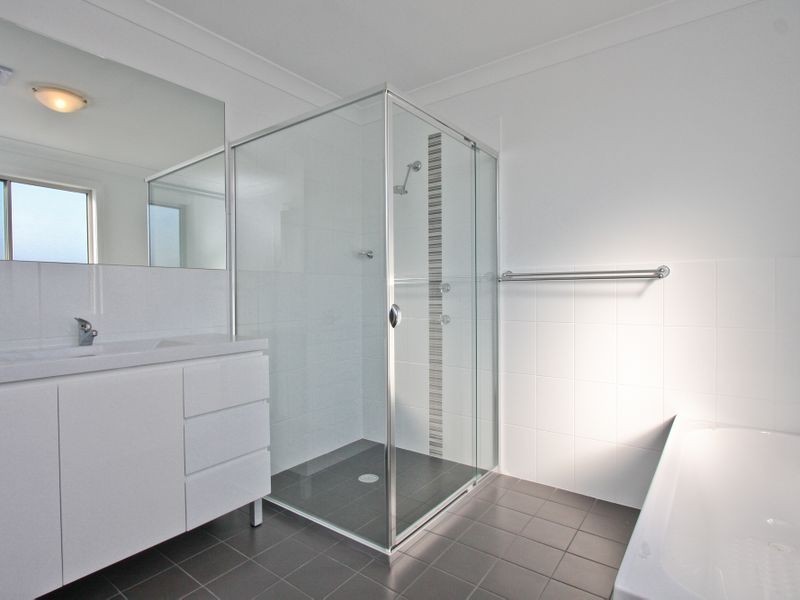 3/36 Allambee Place, Valentine NSW 2280