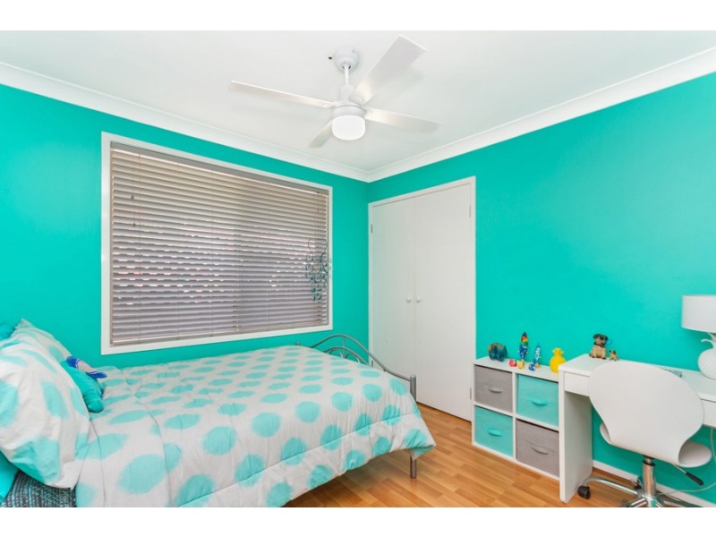 6 Lipton Close, Woodrising NSW 2284