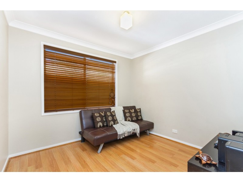 6 Lipton Close, Woodrising NSW 2284