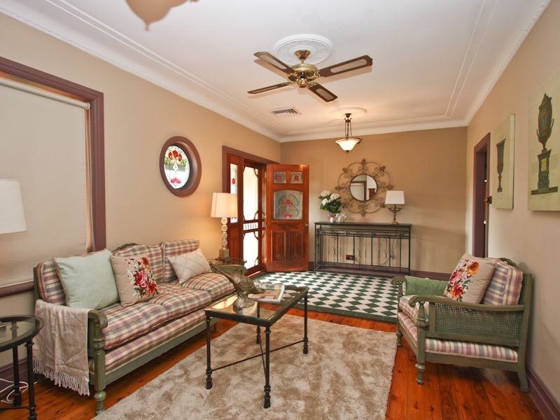 24 Tallawalla Road, Valentine NSW 2280