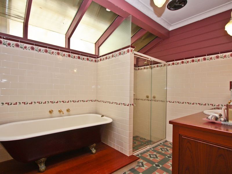 24 Tallawalla Road, Valentine NSW 2280