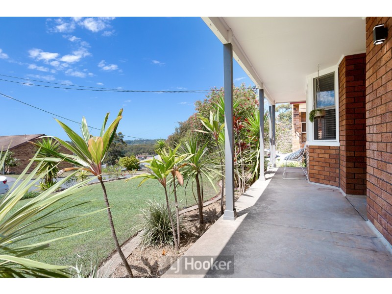 82 Alhambra Avenue, Macquarie Hills NSW 2285