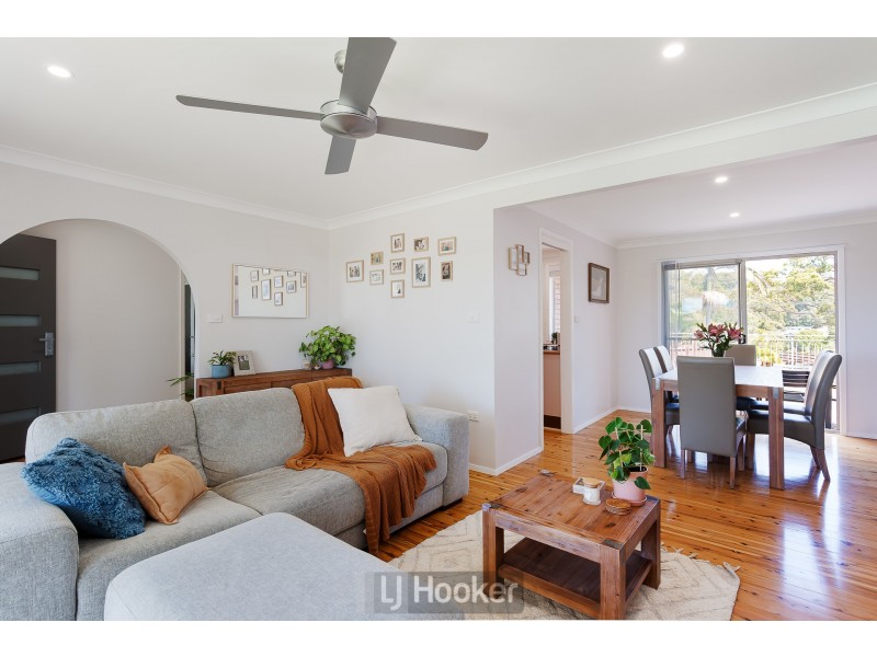 82 Alhambra Avenue, Macquarie Hills NSW 2285