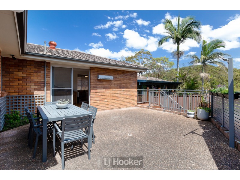 82 Alhambra Avenue, Macquarie Hills NSW 2285