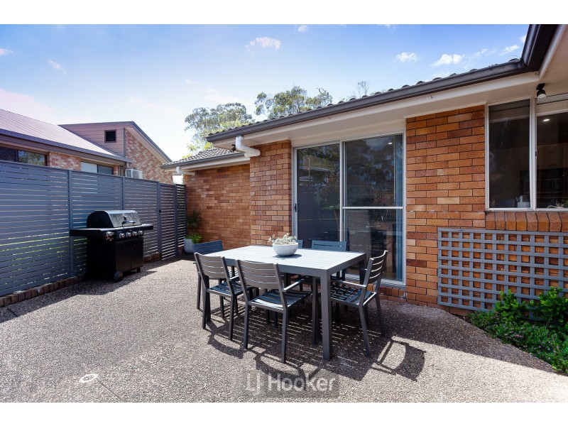 82 Alhambra Avenue, Macquarie Hills NSW 2285